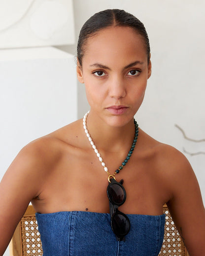 The O Necklace | Half-Half in Fresh Water Pearl & Indian Agate | Glasses Holder