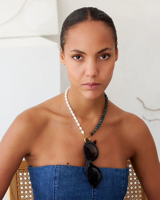 The O Necklace | Half-Half in Fresh Water Pearl & Indian Agate | Glasses Holder